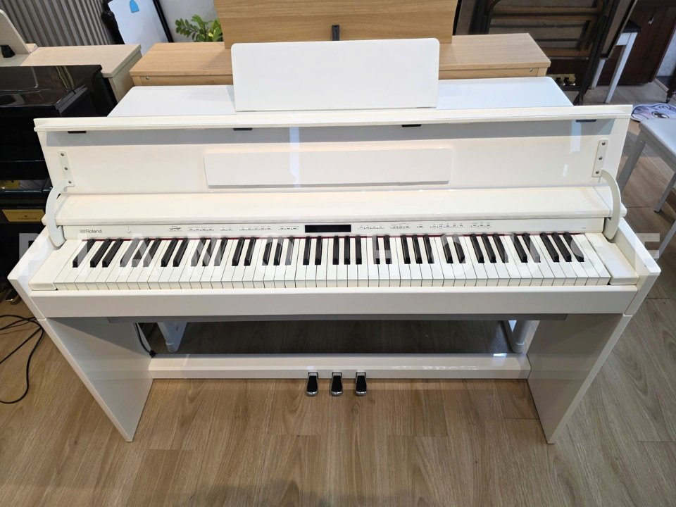 Hình ảnh chi tiết ROLAND DP-603 PW góc chụp 2